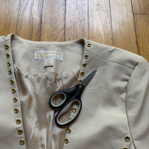 MICHAEL Michael Kors Size 10 Sand Beige with Gold Grommet Cutaway Blazer Jacket - Picture 9 of 16